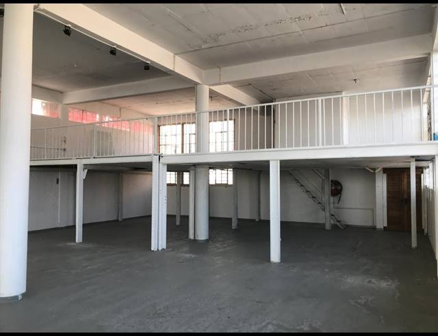 450M² BUSINESS RENTED IN WOODSTOCK